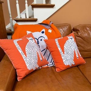 HOST PICK—Set of NWT Marcello Velho 2 embroidered pillows & matching blanket